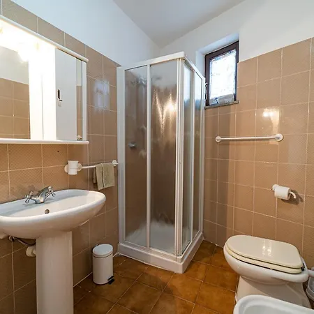 Le Isole - Goelba Lägenhet *