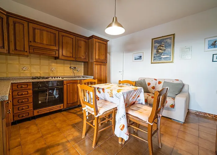 Le Isole - Goelba * 페토바이아